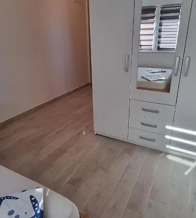 Aparthotel Ploka *