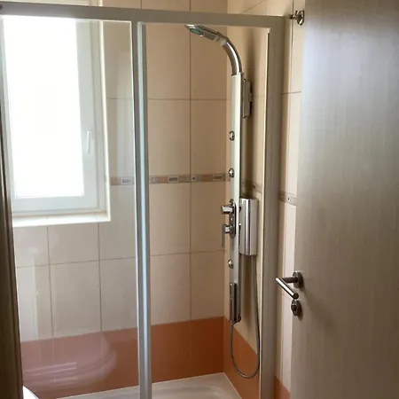 Ploka Aparthotel *