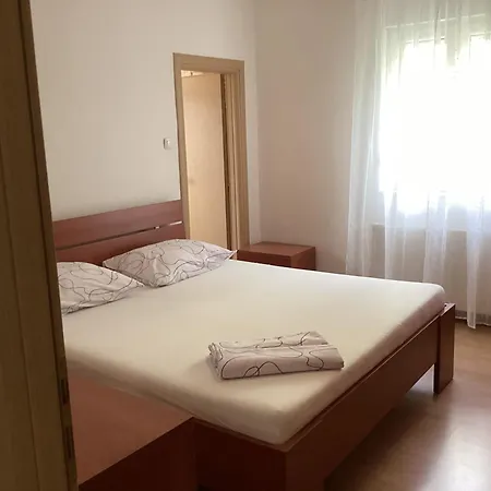 Ploka Aparthotel *