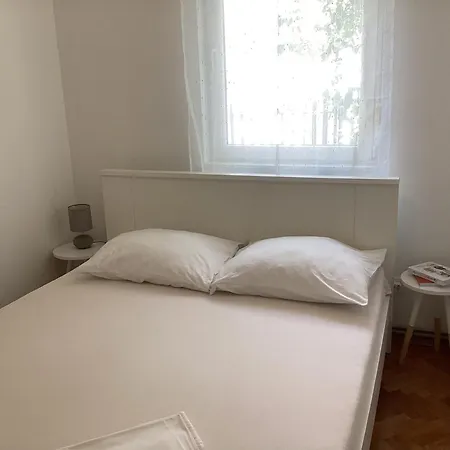 Aparthotel Ploka Okrug Gornji